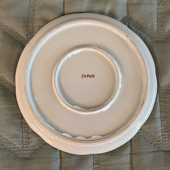 Vintage Japanese Porcelain Appetizer / Dessert Plate — White & Gold Pink Floral - Picture 4 of 6